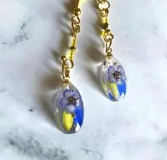 花(押し花)青、紫、黄色 レジンピアスorイヤリング