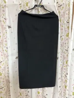 【美品】UNIQLOストレッチダブルフェイスナロースカート　ブラック　L