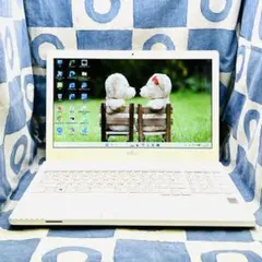 Corei7✨️可愛い白ノートパソコン❣️ブルーレイ✨️SSDカメラ