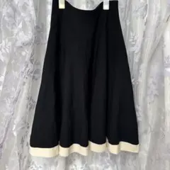 To Be Chic 黒 フレアスカートのサムネイル