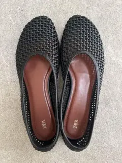 ZARA メッシュ フラットシューズ ブラック　41のサムネイル