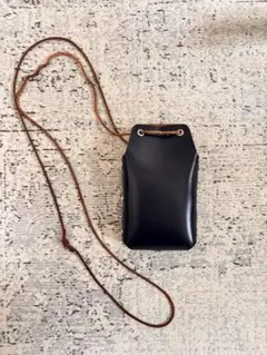 黒 レザー ショルダーバッグのサムネイル
