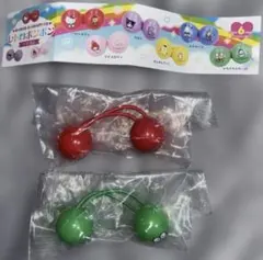 サンリオカプセルトイ　レトロボンボンヘアゴム　ハローキティ　けろけろけろっぴ