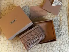 Item thumbnail for item bf5a3bfd-d6af-4aee-a147-e5e691c1563d