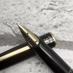 【良品】パイロット 万年筆 エリートS22 ブラック 22K F字 Elite 良品】パイロット 万年筆 エリートS22 ブラック 22K F字 Elite