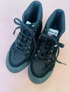 Admiral 黒 ハイカットスニーカー
