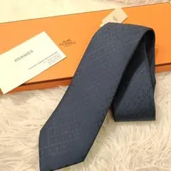 未使用級✨️保存箱付き　HERMES ネイビー Hパターン ネクタイ 紺