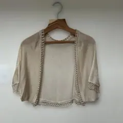 ベージュ レース編み ボレロ