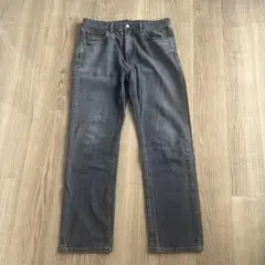 ユニクロ　レギュラーフィットジーンズ