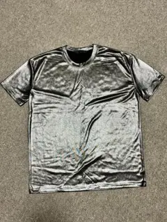 メタリック　Tシャツ