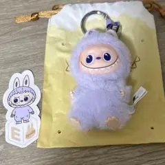 POP MART PIN FOR LOVE SWEETIE イニシャル ラブブE