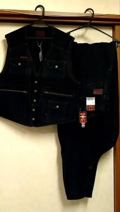 Item thumbnail for item 862bd7c5-9f2b-4f33-b71a-e72bec01b63f