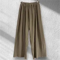 オリーブグリーン プリーツ ワイドパンツ　sizeM ゴムウエスト