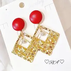 ハンドメイド　Redレザー…Wデザインスクエアとクリアストーン