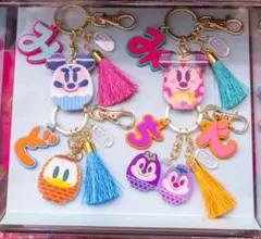 ディズニーリゾート　お正月 キーチェーン　だるま ミニー、ミッキー