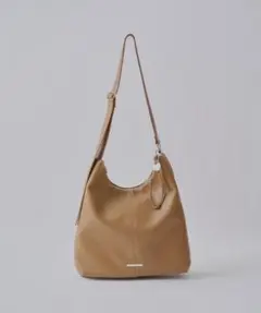 Chico スエードコンボボストンバッグ ベージュ - メルカリ