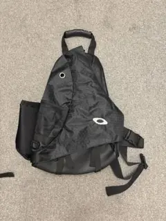 OAKLEY ショルダーバック　ブラックのサムネイル