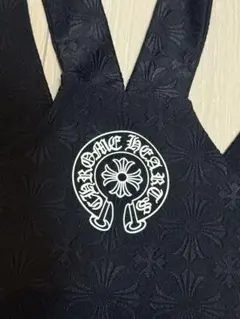 完売品 CHROME HEARTS クロス柄 タンクトップのサムネイル