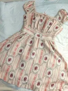 シークレットハニー花柄ピンク系ひざ丈ワンピース