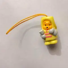 新品　くまのプーさん　ストラップ　お着替え　消防士　マスコット　フィギュア