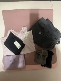 lava ヨガマットとトレーニングウェアセット