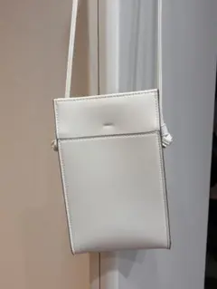 ユニクロ　レザータッチミニツールショルダーバッグ