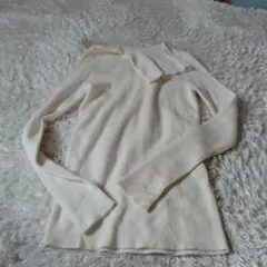 UNIQLO タートルネックセーター M