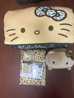 日焼けキティ　ヒョウ柄　クッション　マット　ぬいぐるみ