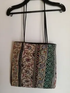 新品未使用！本日699円！花柄刺繍トートバッグ