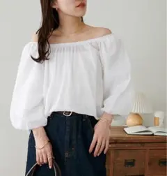 新品⭐︎DISCOAT●コットンシアー2wayオフショルブラウス●5分袖●ホワイト