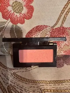 shu uemura パウダーチークのサムネイル