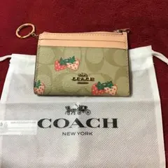 美品】♡COACHミニスキニーIDパスケースワイルドストロベリー♡【鑑定 