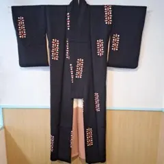 黒花柄刺繍小紋着物