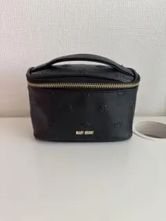 MARY QUANT ブラックポーチ