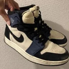 ホワイト スニーカー