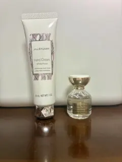JILLSTUART ハンドクリーム & ミニ香水のサムネイル