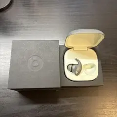 Item thumbnail for item 03b772c6-1704-42de-9a8e-3b1d78558efd