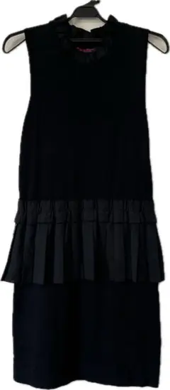 極美品　ノースリーブ黒ミニワンピース　Sサイズ