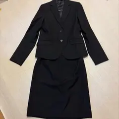 安田女子大学 指定スーツ上下 - メルカリ