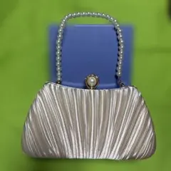 Item thumbnail for item 56bedb21-1932-48c2-bf5d-04d8087984dc