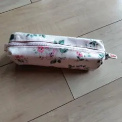CathKidston　花柄　ペンケース　筆箱のサムネイル