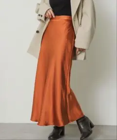 SENSE OF PLACE サテンナロースカート