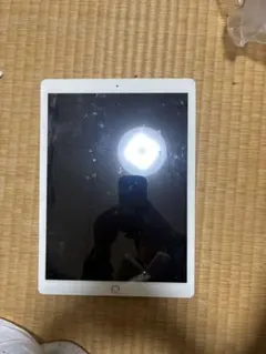 び*様 Apple iPad proシルバー 本体　128GB 12.9インチ