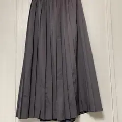 トライベッカ　プリーツロングスカート