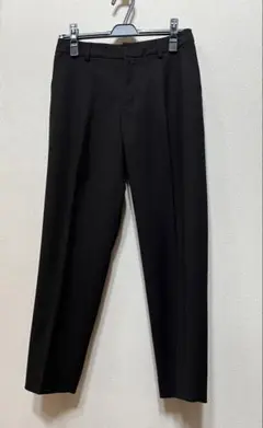 アーバンリサーチ　黒　テーパードパンツ