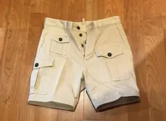 DSQUARED カーゴショーツ ベージュのサムネイル