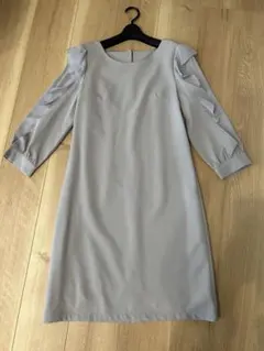 美品☆お呼ばれ・二次会　ワンピース☆グレーベージュ系　Mサイズ