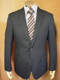 洗濯可能 黒地x織ストライプ柄２ボタンスーツ(Y7,LL)オールシーズン