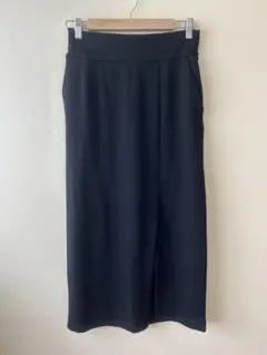 ブラック タイトスカート スリット入りのサムネイル