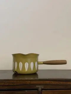 キャサリンホルム ロータス オリーブグリーン ホーロー ミルクパン キャサリンホルム ロータス オリーブグリーン ホーロー ミルクパン